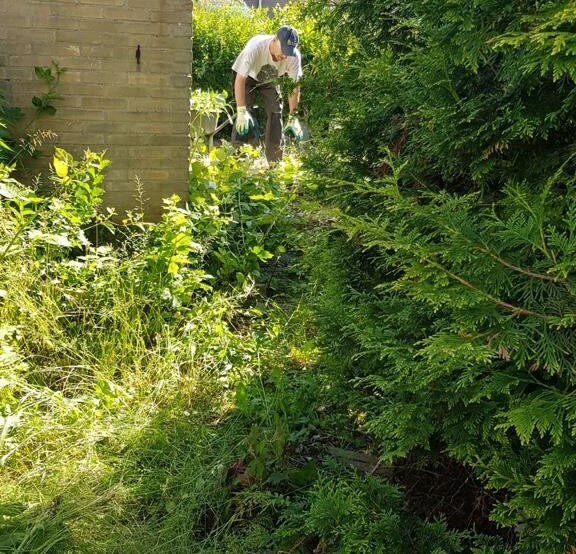 KIMG foto Kees in tuin Shirley